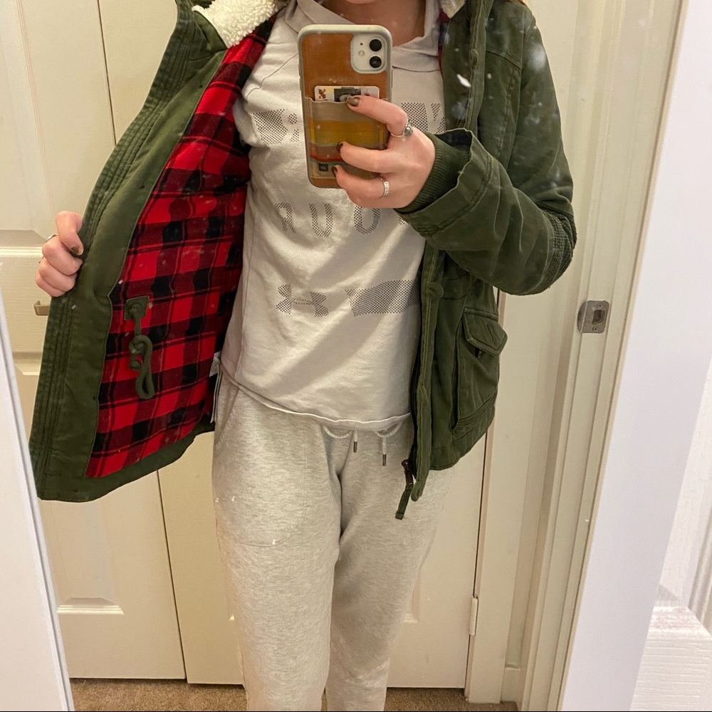 Army green jacket - Picture 2 of 3